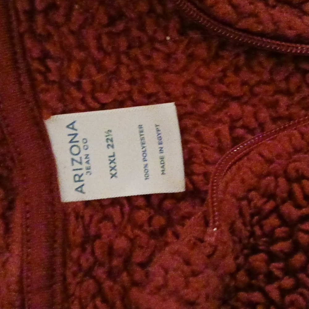 Fuzzy jacket - Picture 3 of 3